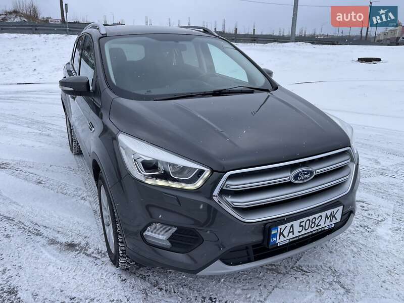 Позашляховик / Кросовер Ford Kuga 2018 в Києві