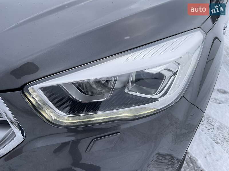 Позашляховик / Кросовер Ford Kuga 2018 в Києві