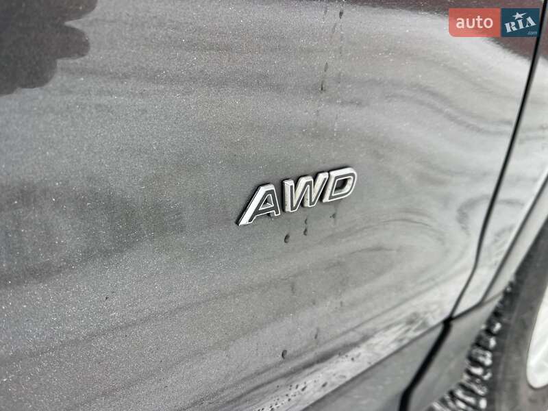 Позашляховик / Кросовер Ford Kuga 2018 в Києві