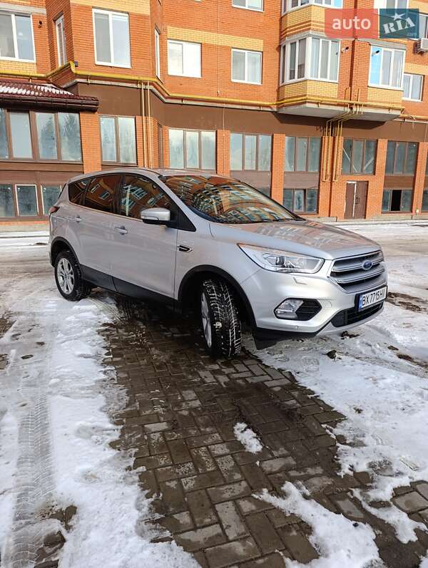 Позашляховик / Кросовер Ford Kuga 2018 в Хмельницькому фото 2 Позашляховик / Кросовер Ford Kuga 2018 в Хмельницькому
