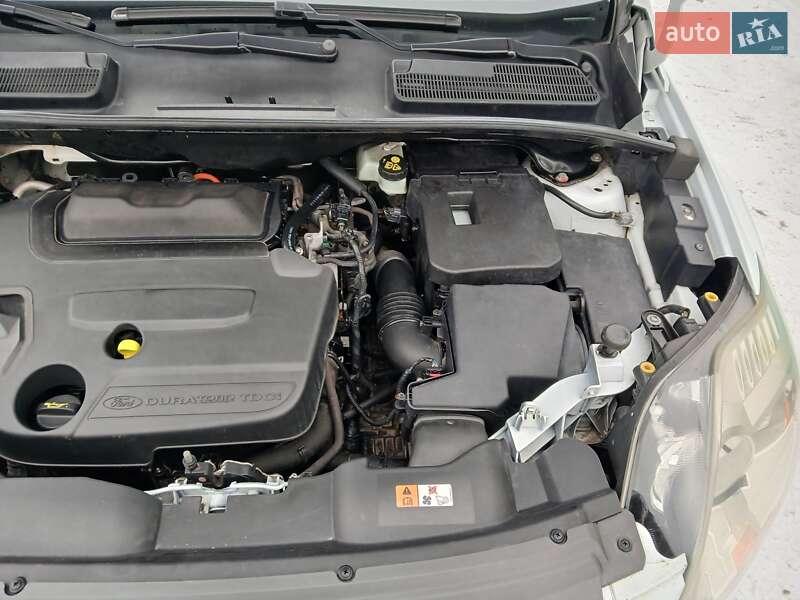 Внедорожник / Кроссовер Ford Kuga 2011 в Киеве