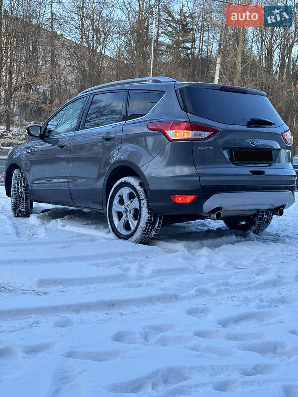 Позашляховик / Кросовер Ford Kuga 2013 в Тернополі