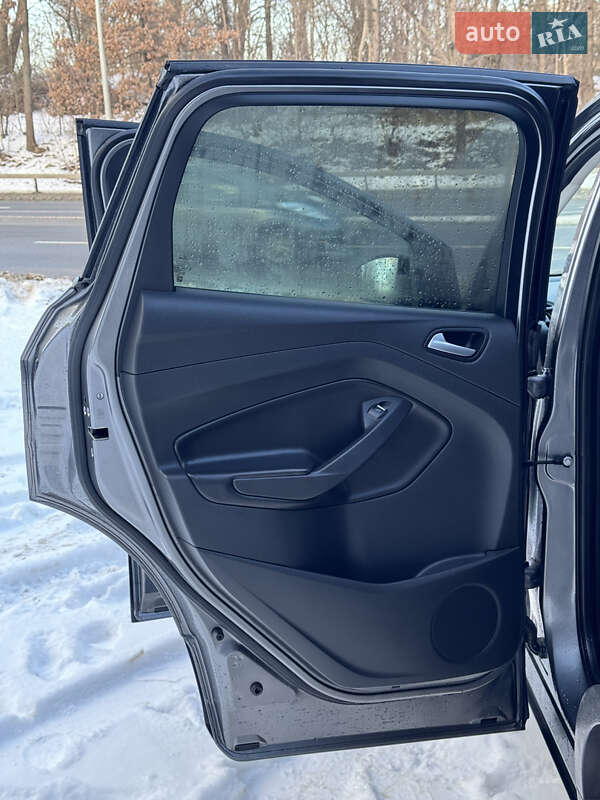 Позашляховик / Кросовер Ford Kuga 2013 в Тернополі