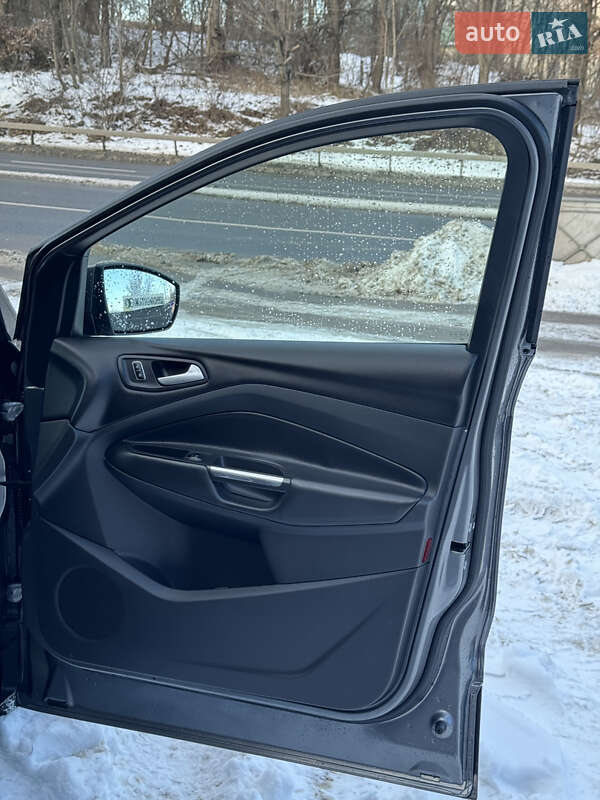 Позашляховик / Кросовер Ford Kuga 2013 в Тернополі