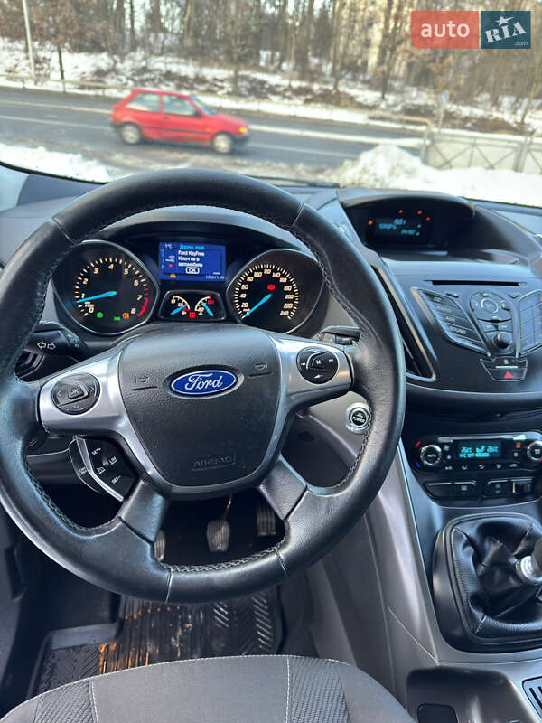 Позашляховик / Кросовер Ford Kuga 2013 в Тернополі