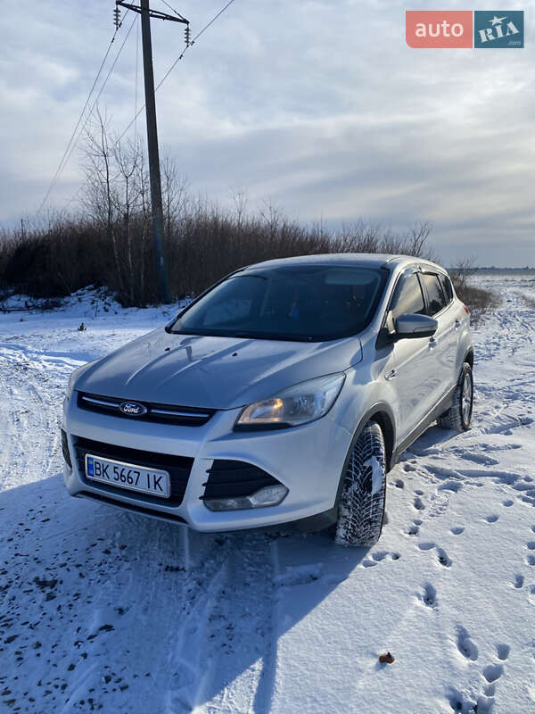 Позашляховик / Кросовер Ford Kuga 2014 в Луцьку
