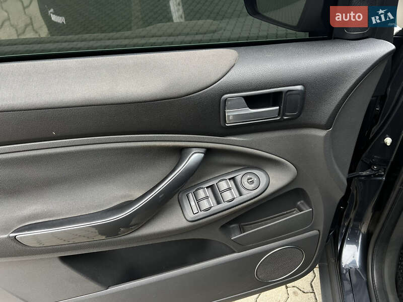 Внедорожник / Кроссовер Ford Kuga 2009 в Сваляве фото 33 Внедорожник / Кроссовер Ford Kuga 2009 в Сваляве