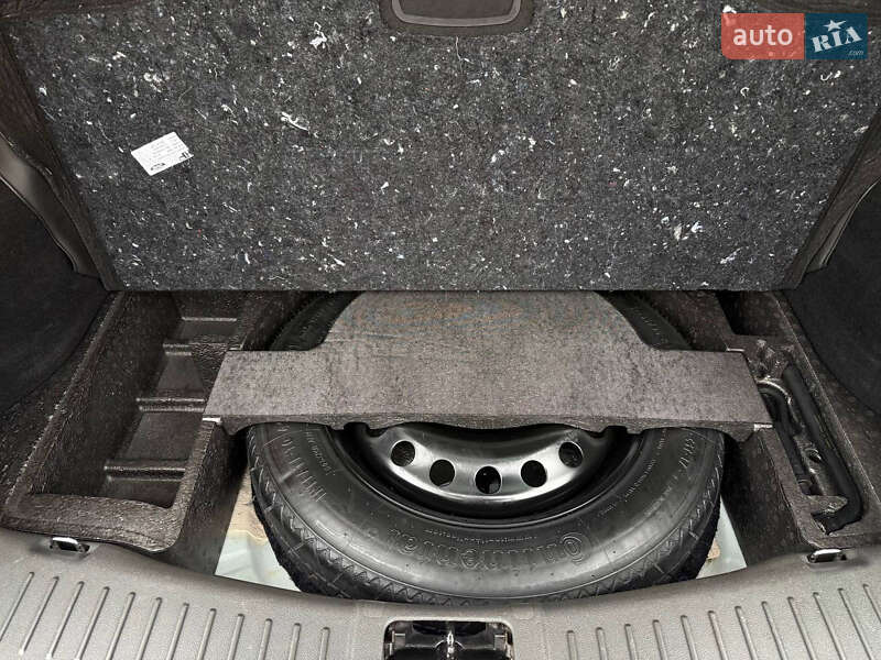 Позашляховик / Кросовер Ford Kuga 2010 в Ірпені