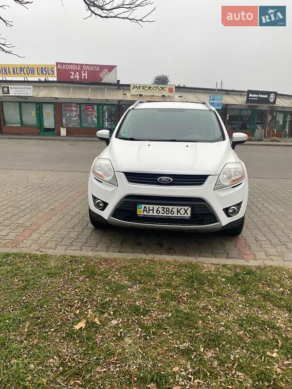 Внедорожник / Кроссовер Ford Kuga 2012 в Киеве