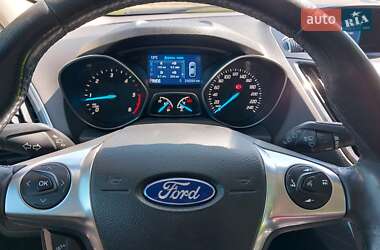 Внедорожник / Кроссовер Ford Kuga 2013 в Харькове