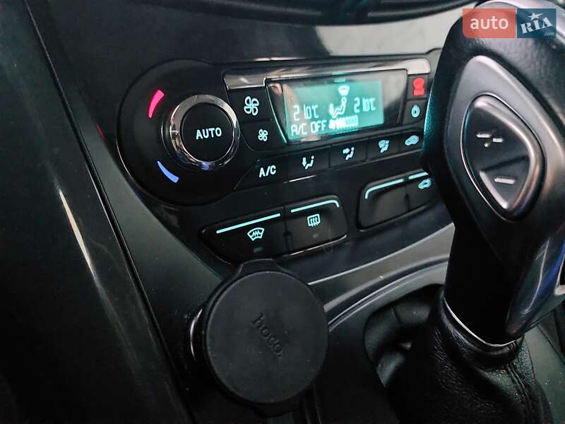 Внедорожник / Кроссовер Ford Kuga 2013 в Харькове