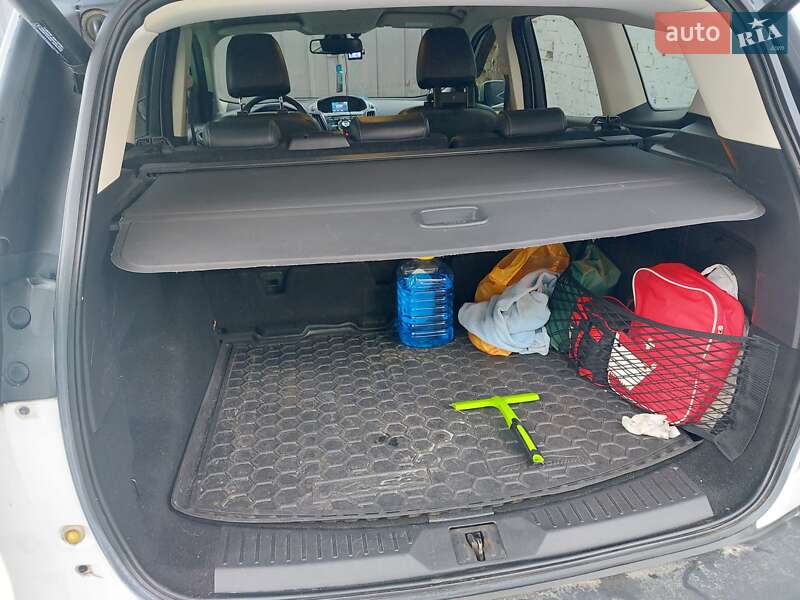 Внедорожник / Кроссовер Ford Kuga 2013 в Харькове