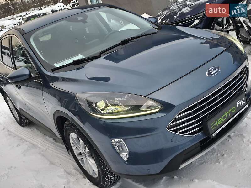 Внедорожник / Кроссовер Ford Kuga 2020 в Львове