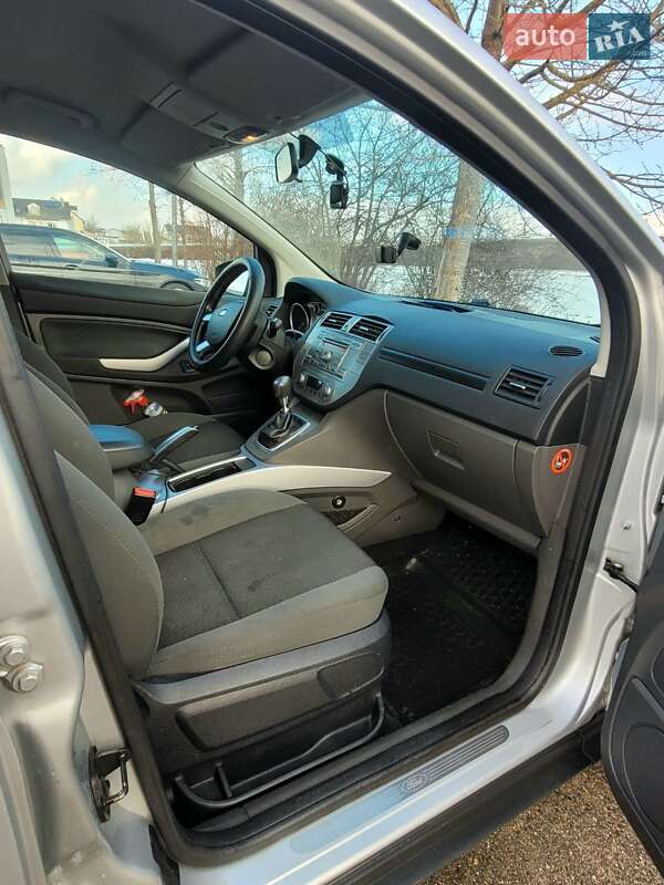 Позашляховик / Кросовер Ford Kuga 2011 в Києві