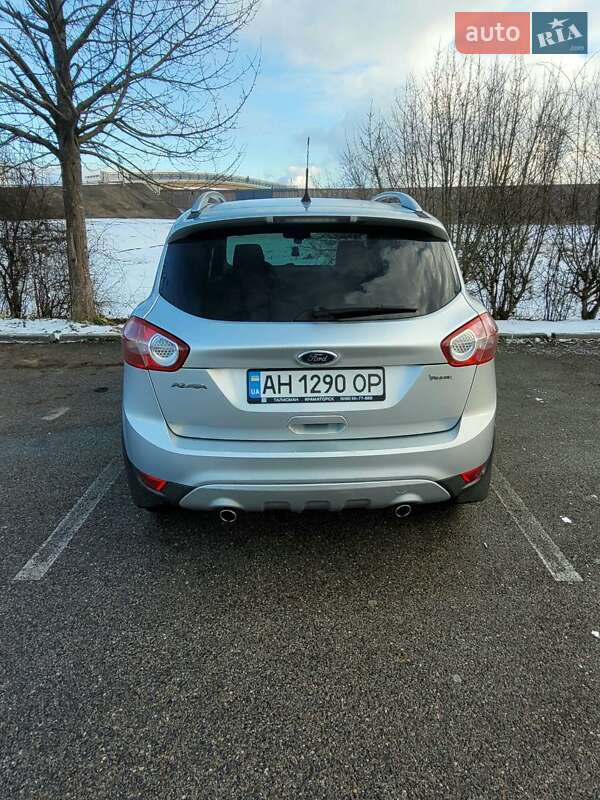 Позашляховик / Кросовер Ford Kuga 2011 в Києві