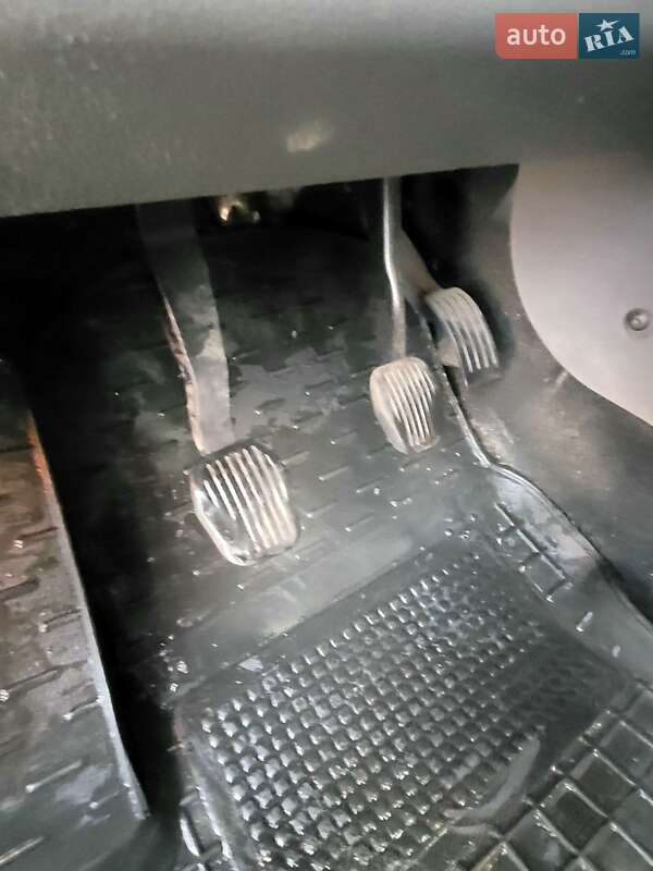 Позашляховик / Кросовер Ford Kuga 2011 в Києві