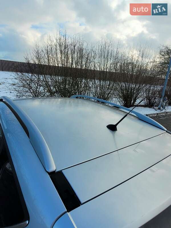 Позашляховик / Кросовер Ford Kuga 2011 в Києві