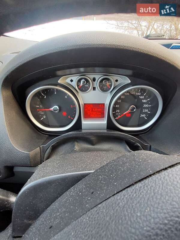 Позашляховик / Кросовер Ford Kuga 2011 в Києві