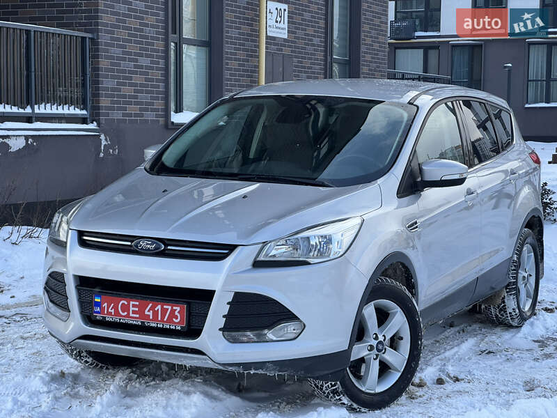 Внедорожник / Кроссовер Ford Kuga 2016 в Львове