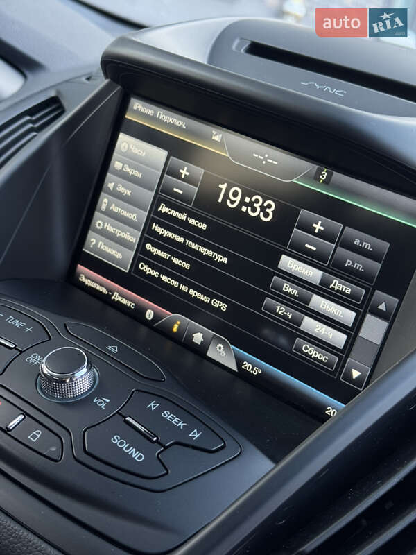 Внедорожник / Кроссовер Ford Kuga 2016 в Львове