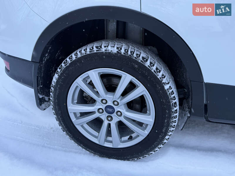 Внедорожник / Кроссовер Ford Kuga 2016 в Тульчине фото 11 Внедорожник / Кроссовер Ford Kuga 2016 в Тульчине