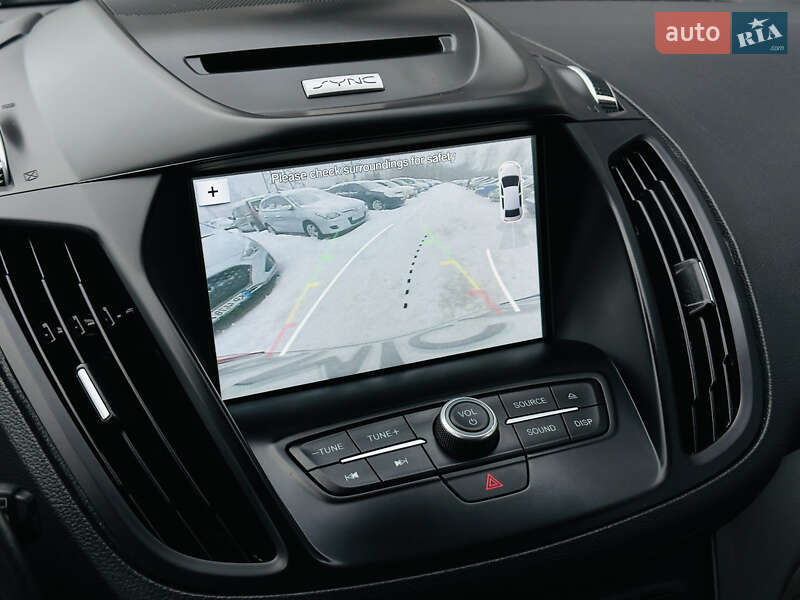 Внедорожник / Кроссовер Ford Kuga 2016 в Харькове