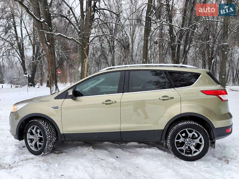 Внедорожник / Кроссовер Ford Kuga 2015 в Киеве