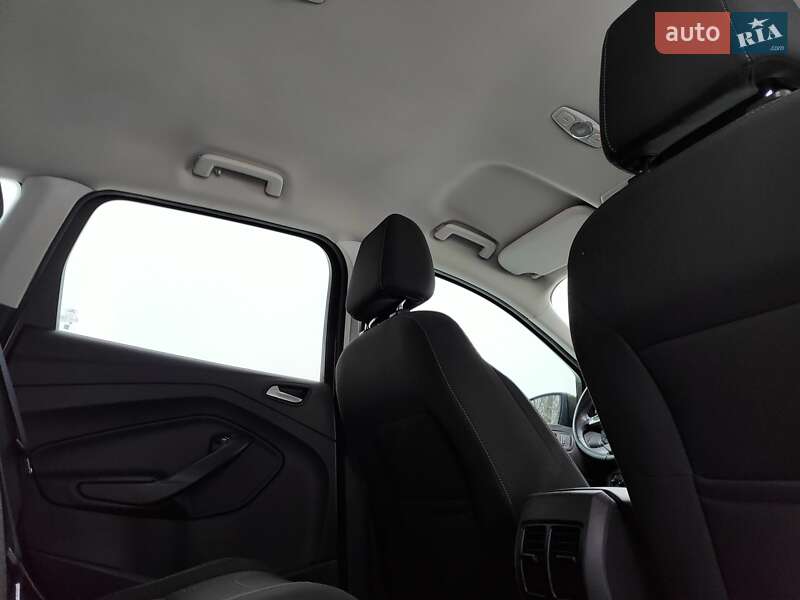 Внедорожник / Кроссовер Ford Kuga 2015 в Киеве