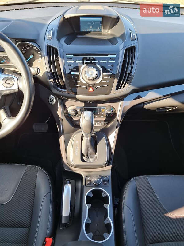 Внедорожник / Кроссовер Ford Kuga 2013 в Сколе