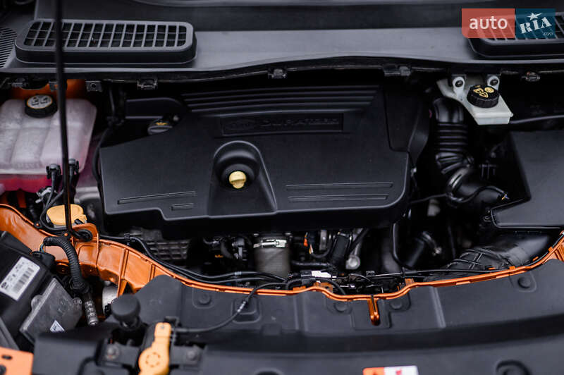 Внедорожник / Кроссовер Ford Kuga 2014 в Дубно