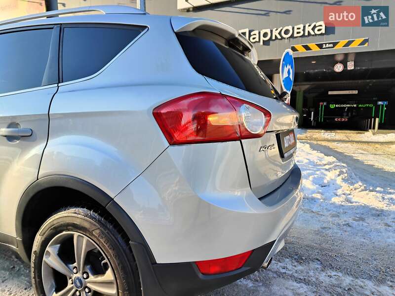 Внедорожник / Кроссовер Ford Kuga 2009 в Киеве