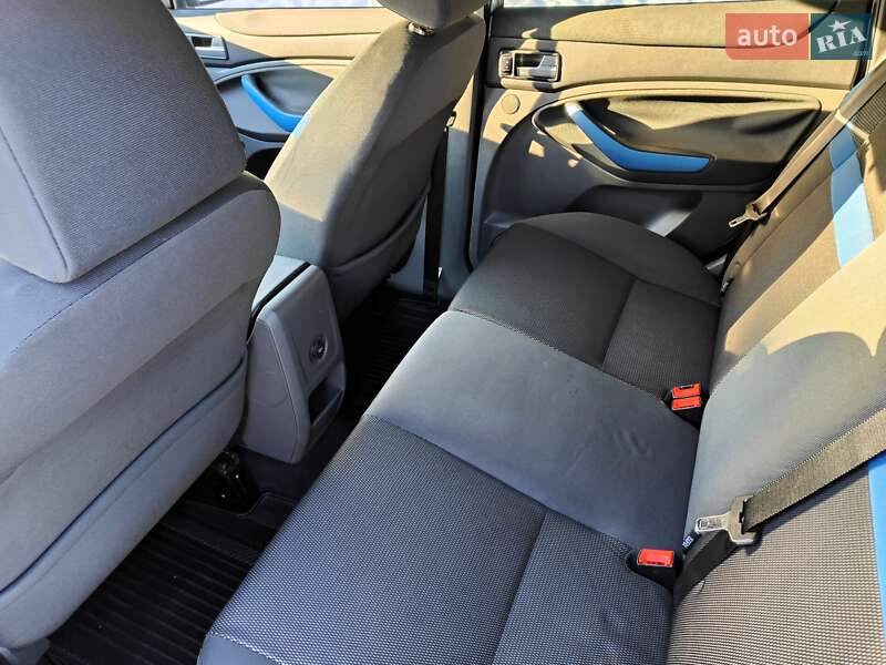 Внедорожник / Кроссовер Ford Kuga 2009 в Киеве