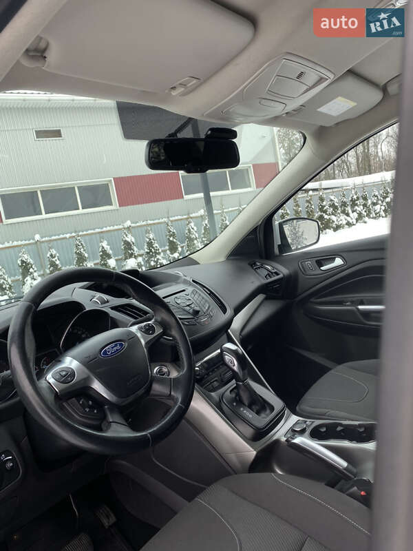 Позашляховик / Кросовер Ford Kuga 2013 в Луцьку