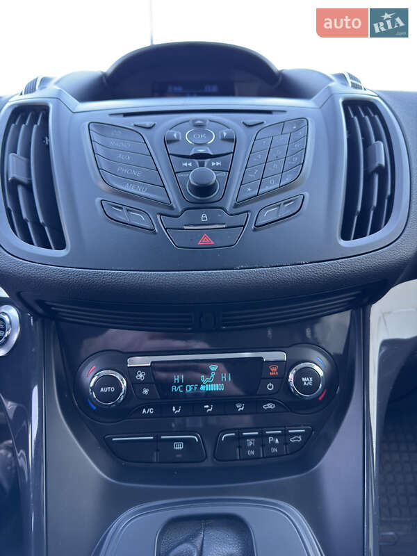 Внедорожник / Кроссовер Ford Kuga 2013 в Луцке