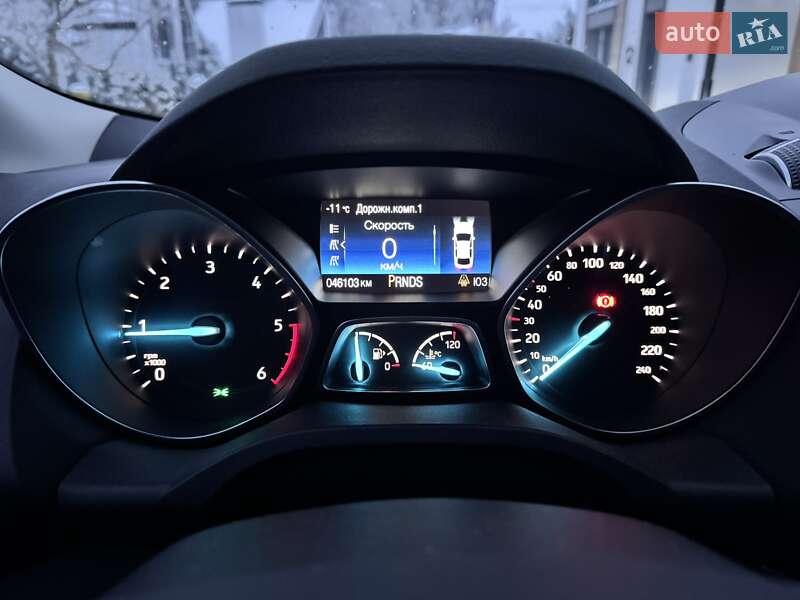 Позашляховик / Кросовер Ford Kuga 2019 в Києві