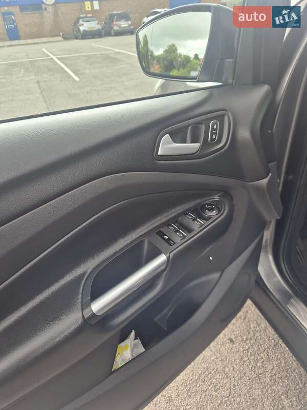 Внедорожник / Кроссовер Ford Kuga 2019 в Львове