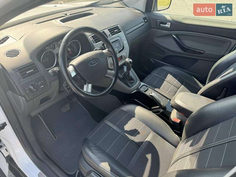 Позашляховик / Кросовер Ford Kuga 2012 в Коломиї