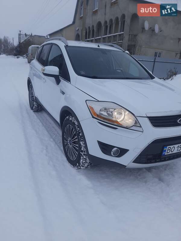 Внедорожник / Кроссовер Ford Kuga 2009 в Борщеве фото 10 Внедорожник / Кроссовер Ford Kuga 2009 в Борщеве