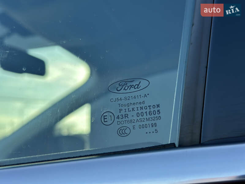 Внедорожник / Кроссовер Ford Kuga 2015 в Львове фото 31 Внедорожник / Кроссовер Ford Kuga 2015 в Львове