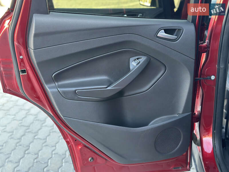 Внедорожник / Кроссовер Ford Kuga 2015 в Львове фото 68 Внедорожник / Кроссовер Ford Kuga 2015 в Львове