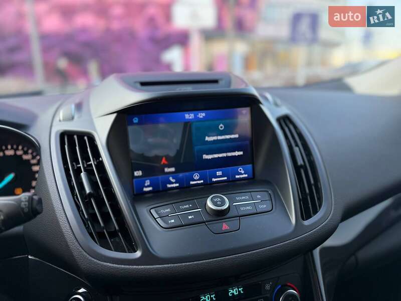 Позашляховик / Кросовер Ford Kuga 2019 в Києві