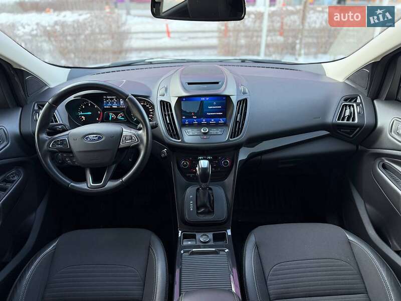 Позашляховик / Кросовер Ford Kuga 2019 в Києві