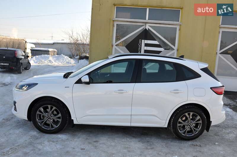 Позашляховик / Кросовер Ford Kuga 2021 в Львові