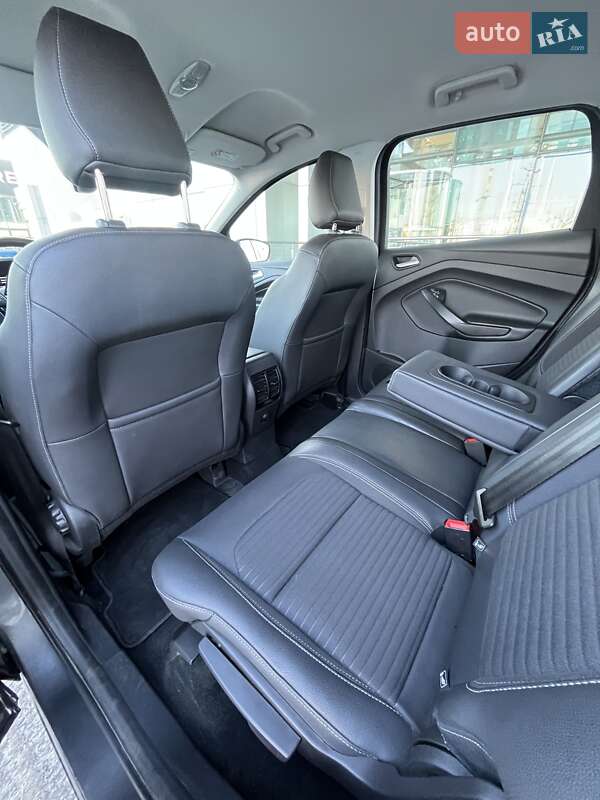 Позашляховик / Кросовер Ford Kuga 2019 в Києві