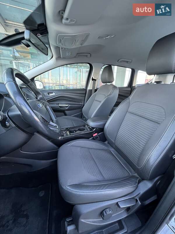 Позашляховик / Кросовер Ford Kuga 2019 в Києві