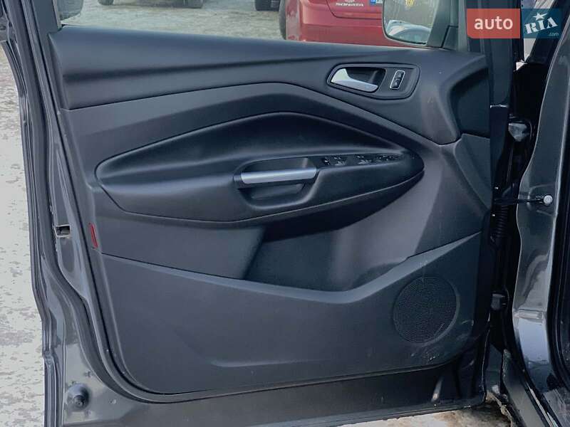 Позашляховик / Кросовер Ford Kuga 2015 в Вінниці