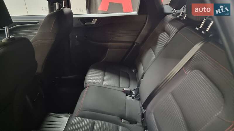 Позашляховик / Кросовер Ford Kuga 2021 в Києві