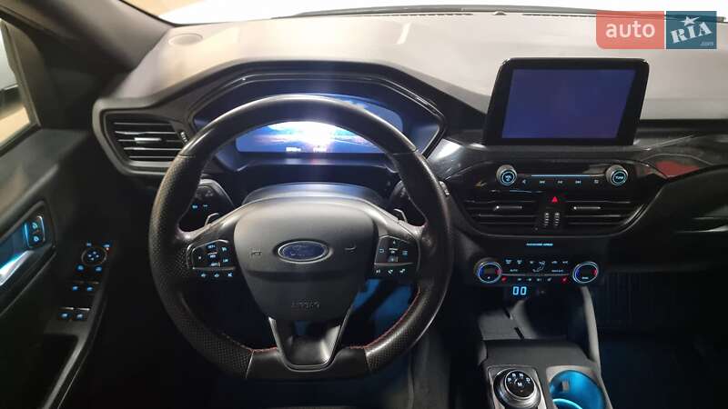 Позашляховик / Кросовер Ford Kuga 2021 в Києві