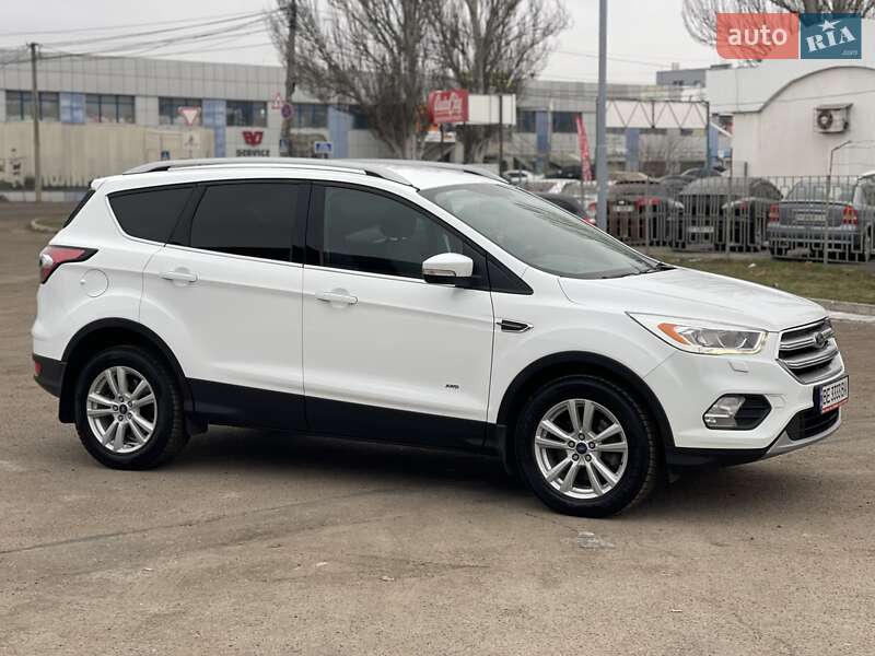 Позашляховик / Кросовер Ford Kuga 2016 в Миколаєві фото 2 Позашляховик / Кросовер Ford Kuga 2016 в Миколаєві