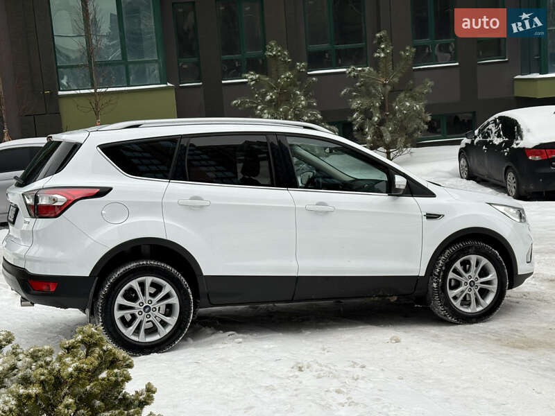 Внедорожник / Кроссовер Ford Kuga 2019 в Киеве фото 7 Внедорожник / Кроссовер Ford Kuga 2019 в Киеве